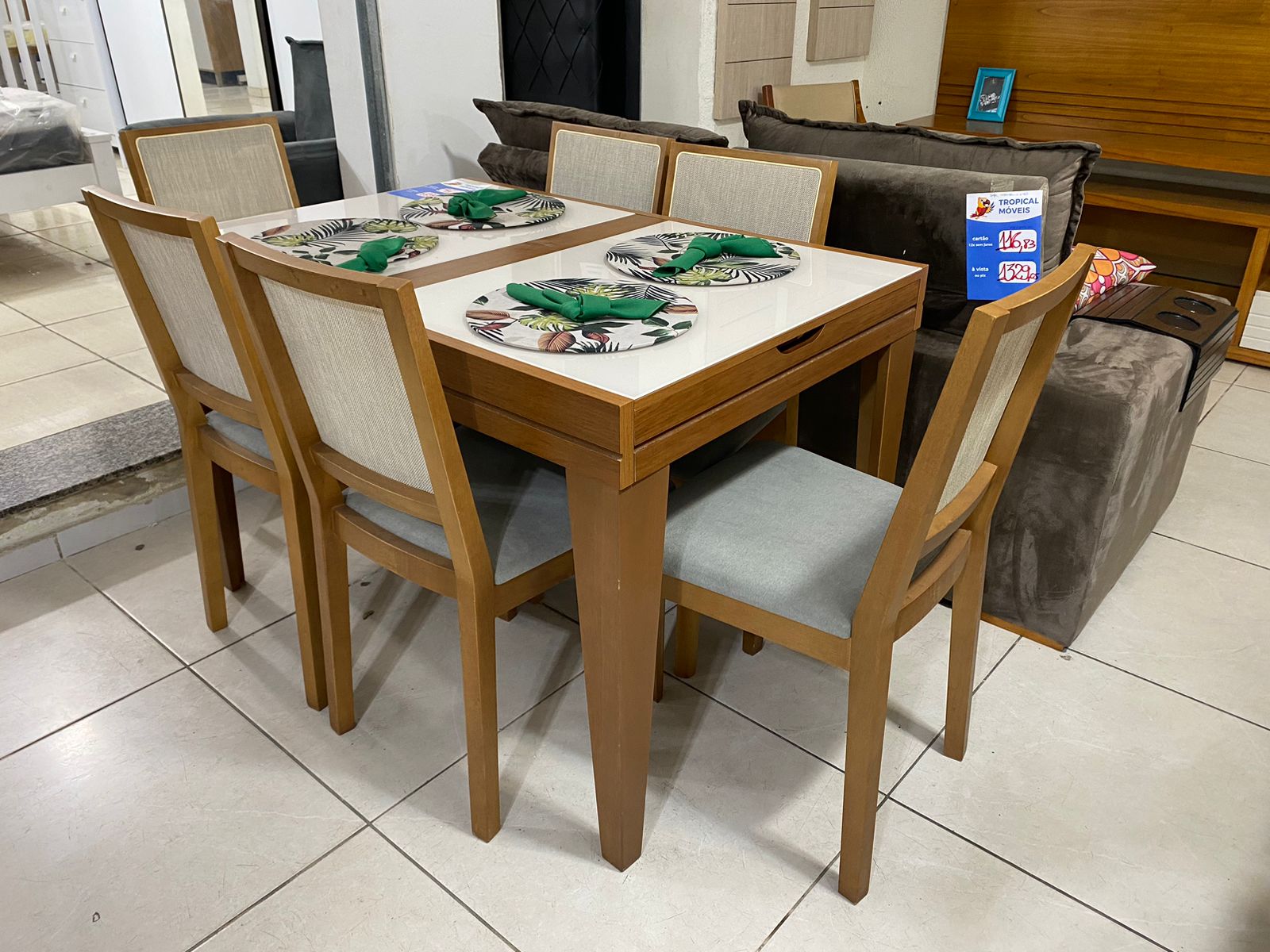 MESA EXTENSIVEL GENOVA COM 6 CADEIRAS SILA MOSTRUARIO