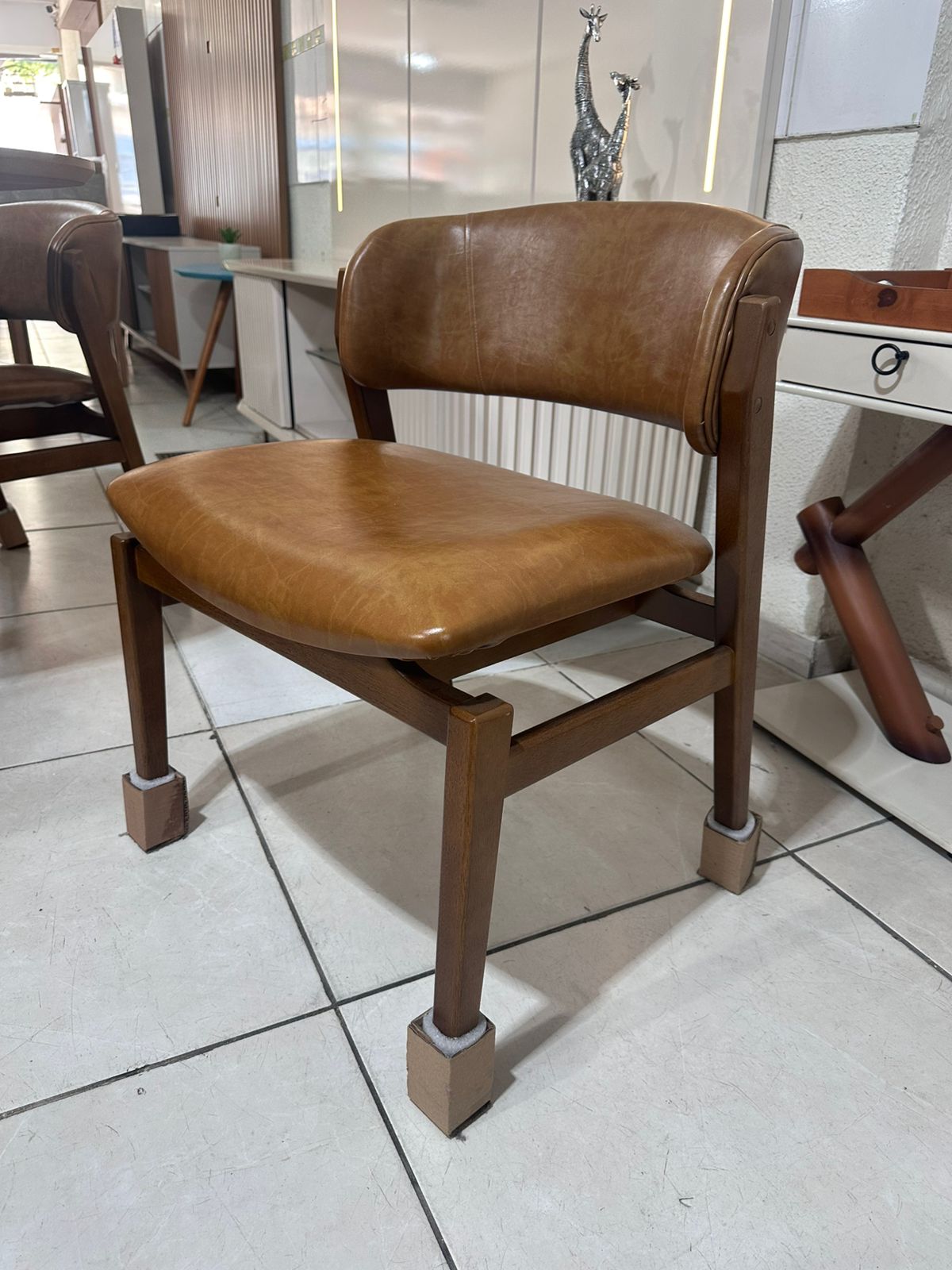 CADEIRA VOGUE AMENDOADA UNIDADE - RUDINIK