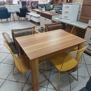 MESA PERLA 1,10CM + 4 CADEIRA CONTRAVENTADAS CARRARO AMARELA QUEIMA DE ESTOQUE