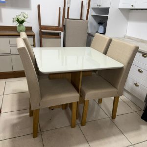 MESA MALAGA 1,00 COM 4 CADEIRAS MAIA QUEIMA DE ESTOQUE